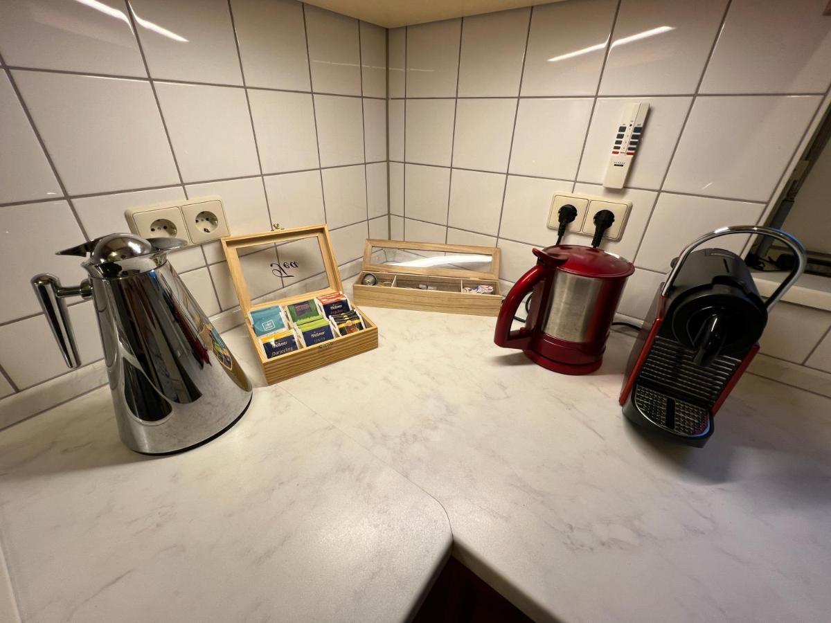Maisonette Penthouse Fuer 8 Personen By Rabe - Free Netflix & Kostenloser Parkplatz & Grosse Terrasse Karlsruhe Exteriör bild